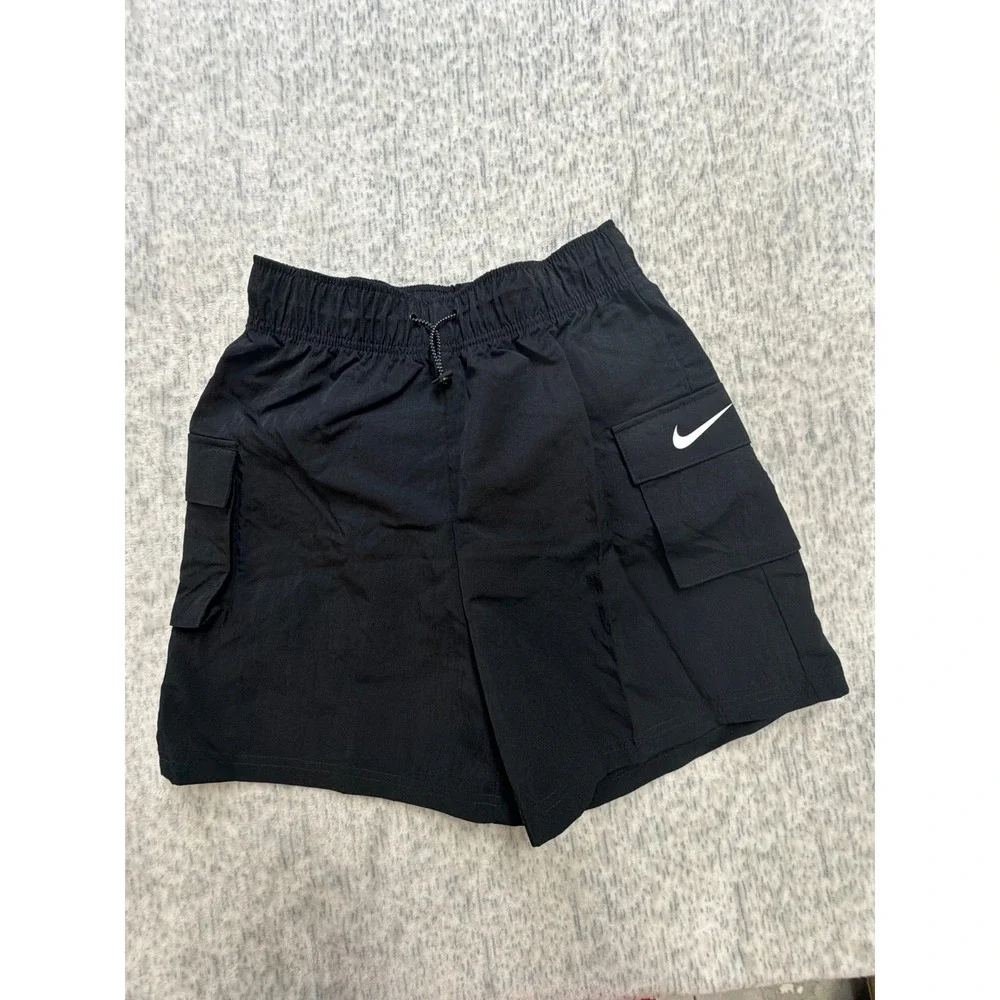Nike Womens Sportswear Essential High Rise Cargo‎ Shorts Black DM6247-010 XS